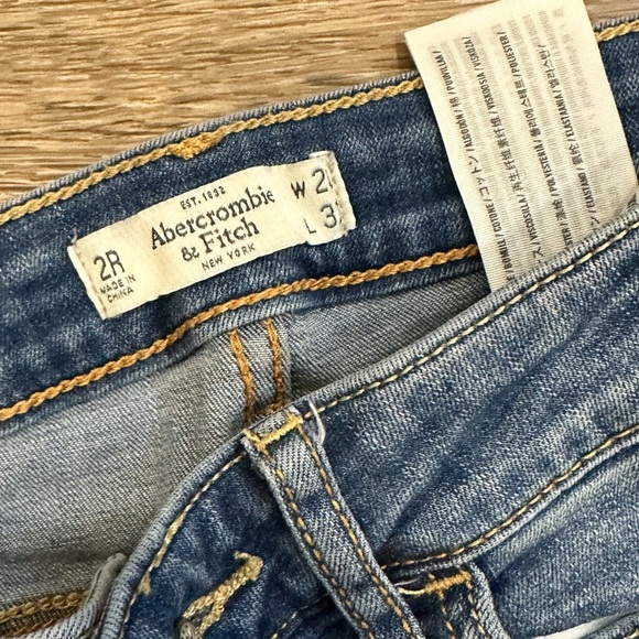 Abercrombie and Fitch New York 2R/31 Skinny Women's Blue Jeans - Picture 2 of 3